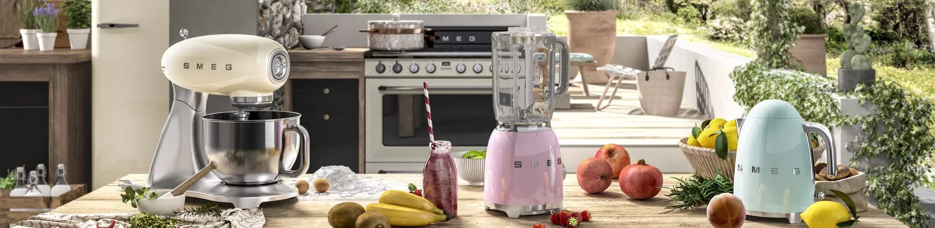 Чайники Smeg